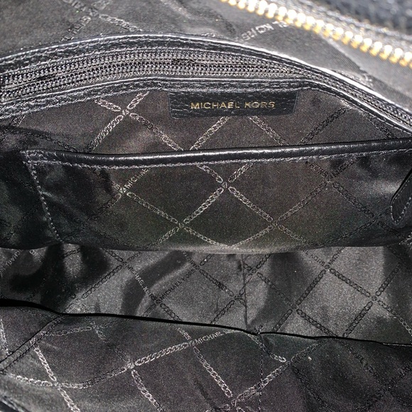 Michael Kors Hobo Black Purse - Picture 2 of 3